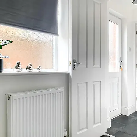 Apartament Maple House - Quaint Victorian With Free Parking
