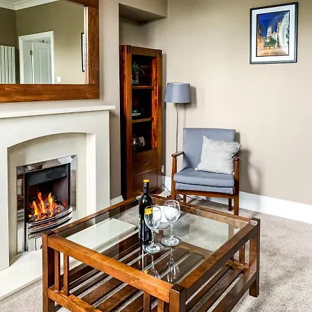 Maple House - Quaint Victorian With Free Parking Apartmán