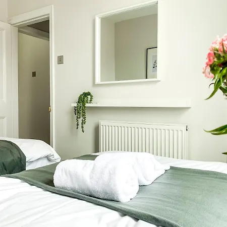 Maple House - Quaint Victorian With Free Parking * York