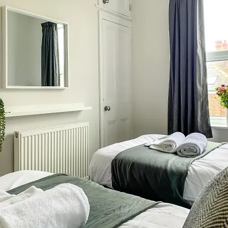 Maple House - Quaint Victorian With Free Parking * York