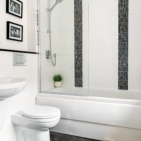 Maple House - Quaint Victorian With Free Parking * York