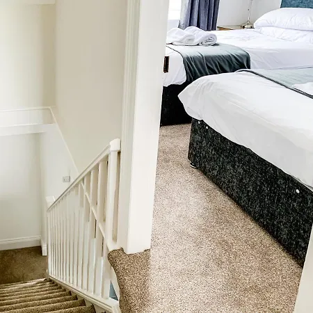 Maple House - Quaint Victorian With Free Parking Apartmán