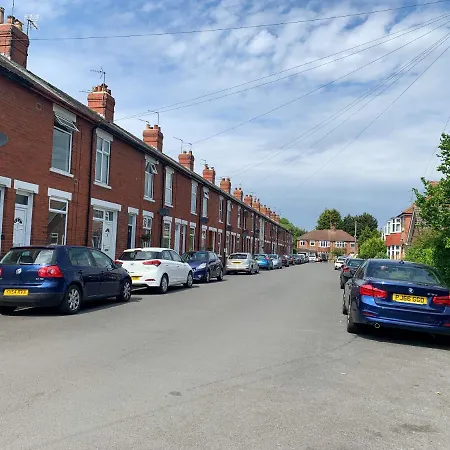 Maple House - Quaint Victorian With Free Parking Apartament *