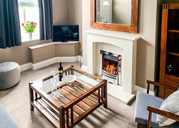 Maple House - Quaint Victorian With Free Parking Apartamento