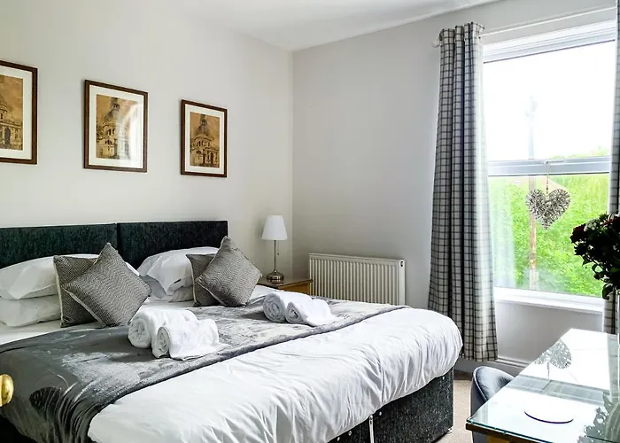 Maple House - Quaint Victorian With Free Parking * York