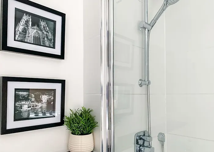 Maple House - Quaint Victorian With Free Parking Apartamento *