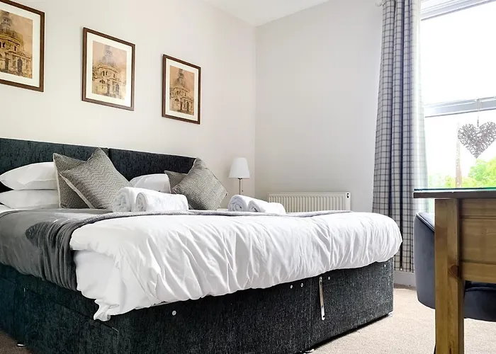 Maple House - Quaint Victorian With Free Parking York