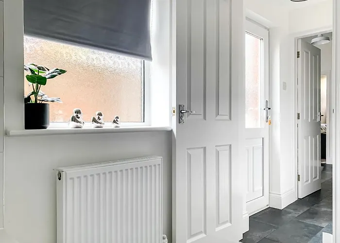 Apartamento Maple House - Quaint Victorian With Free Parking