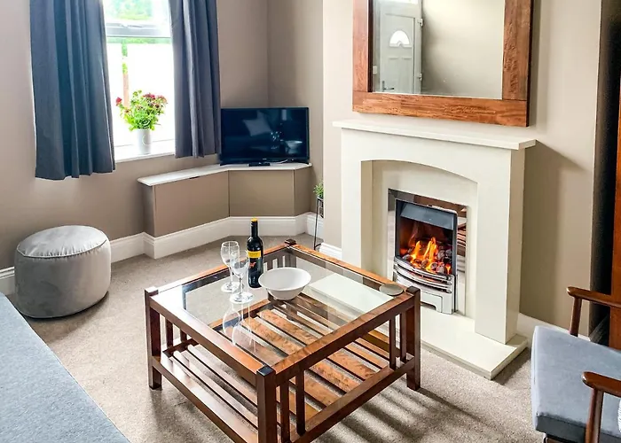 Maple House - Quaint Victorian With Free Parking York