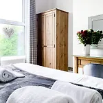 Maple House - Quaint Victorian With Free Parking Apartment York